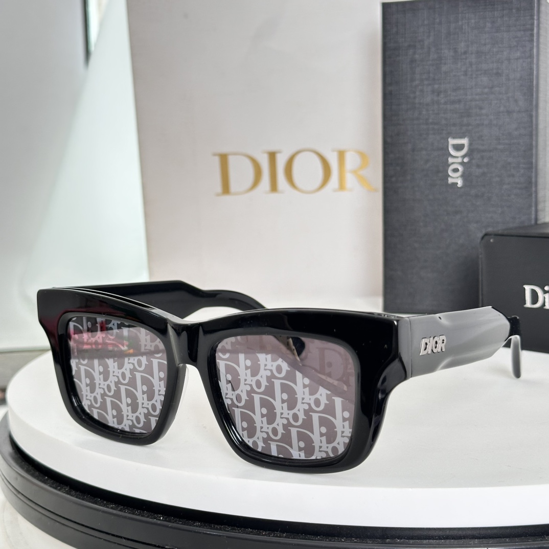 [DIOR] 디올 X PLORER 로고 스퀘어 선글라스