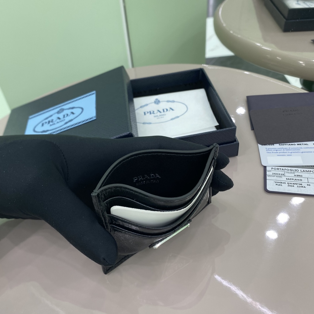 [PRADA] 프라다 레더 카드 홀더 블랙