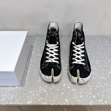 [Maison Margiela] 메종 마르지엘라 타비 하이 스니커즈