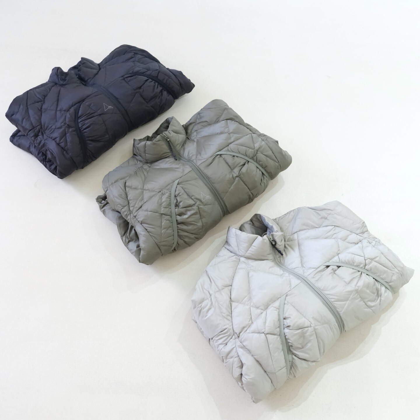 [Roa] 로아 하이킹 라이트 다운 자켓