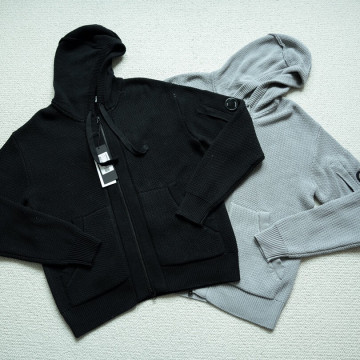 [C.P. Company] 씨피 컴퍼니 Re-Wool 지퍼 후드 니트