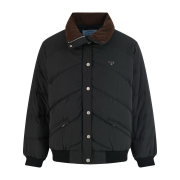 [PRADA] 프라다 퀼팅 로고 플라크 다운 재킷