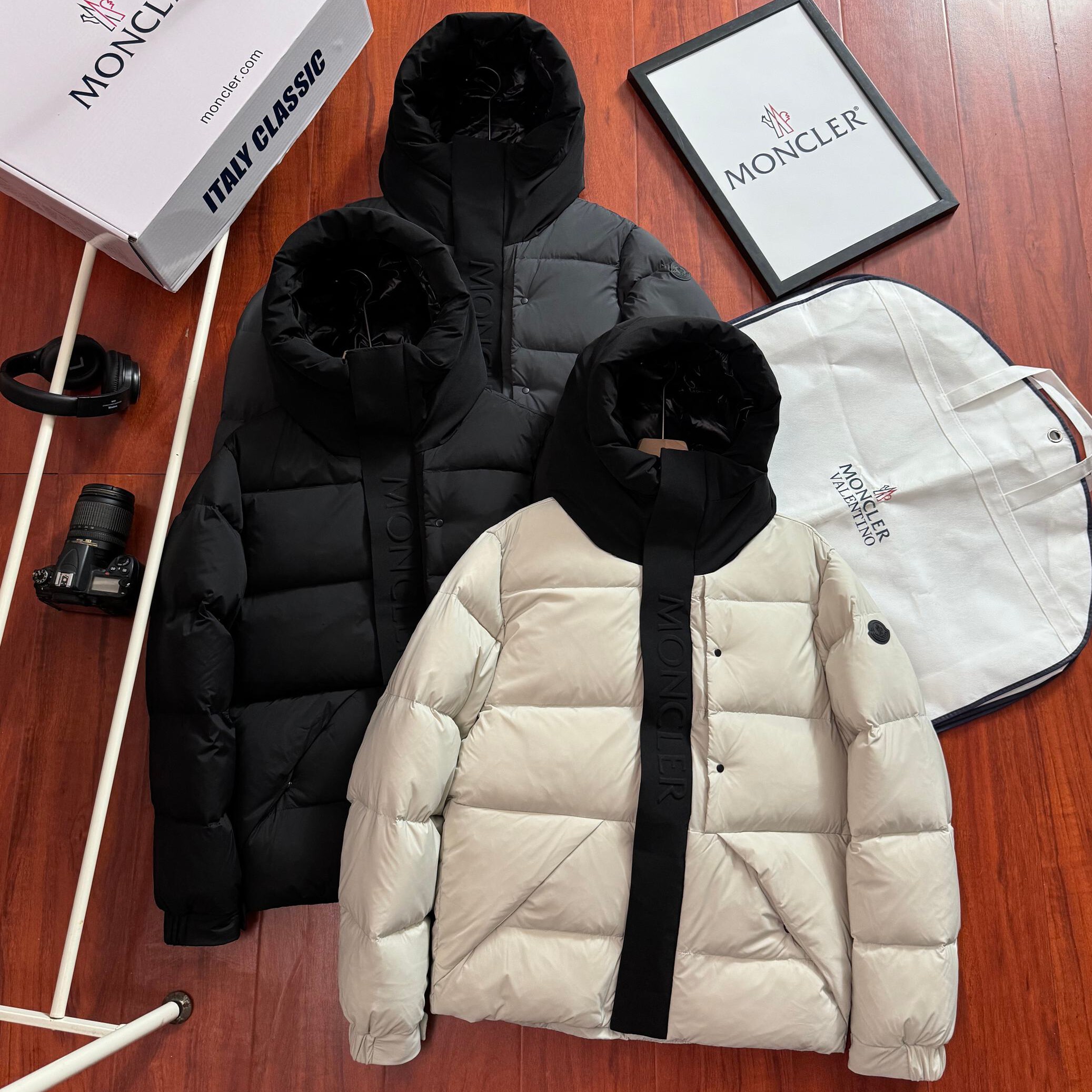 [Moncler] 몽클레어 마데이라 쇼트 다운 자켓