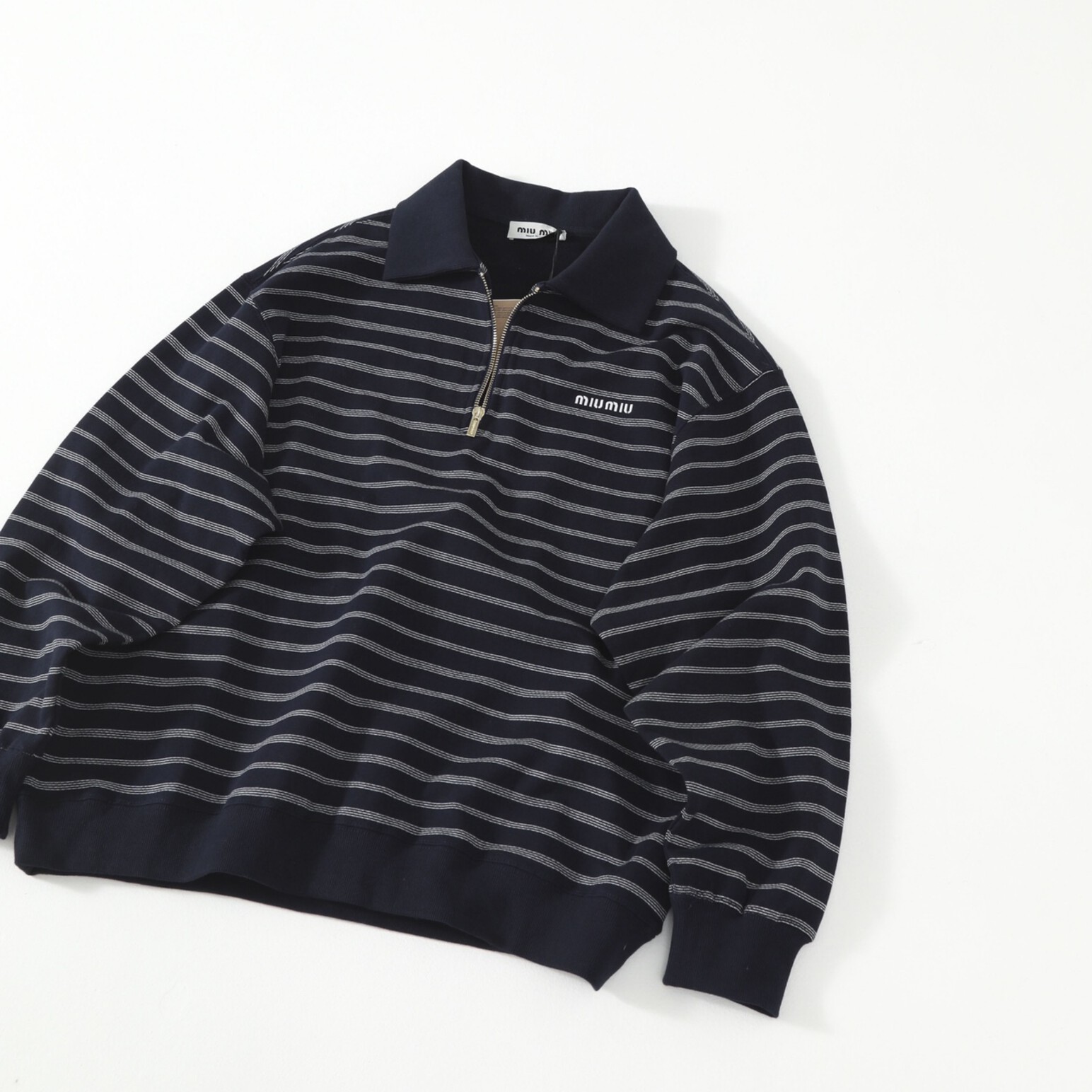 [MIUMIU] 미우미우 스트라이프 지퍼 폴로 셔츠
