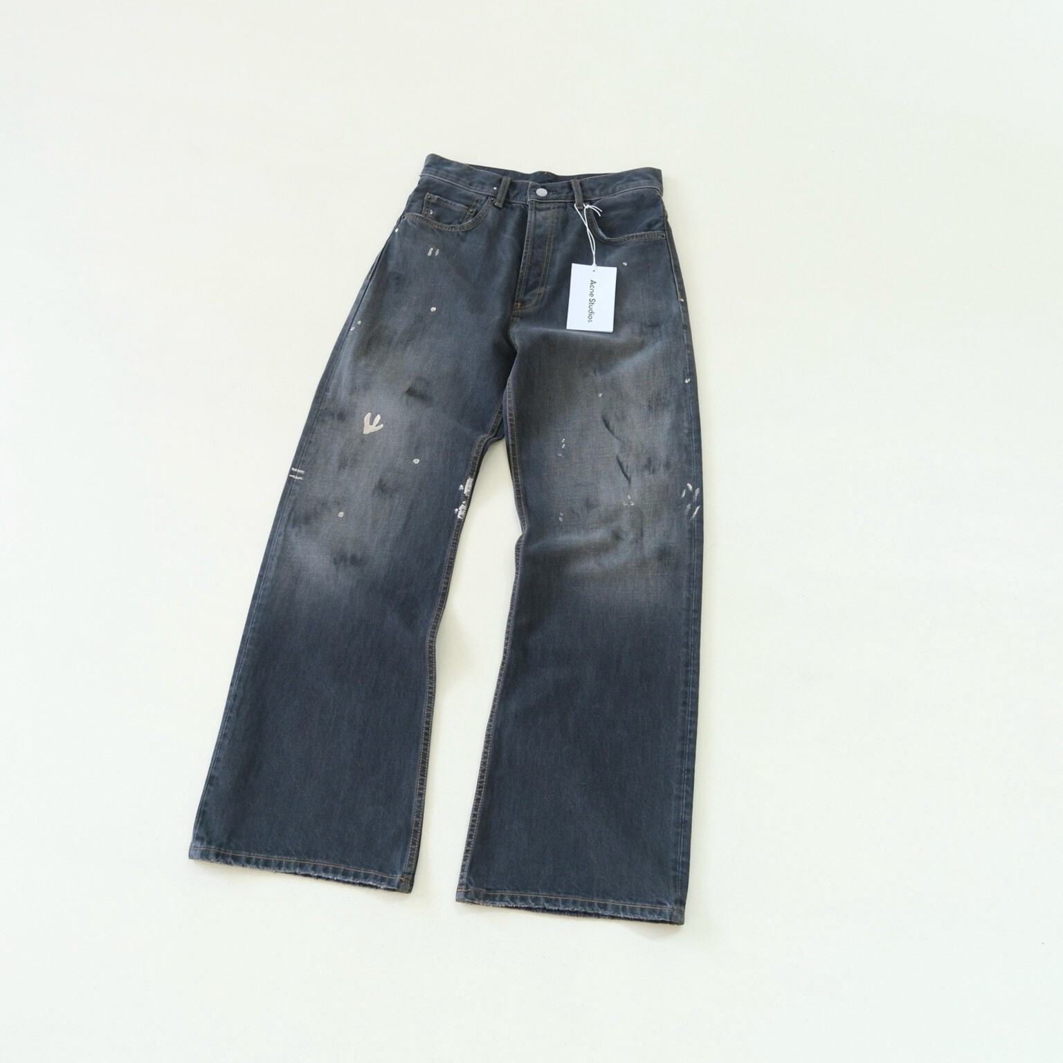 [Acne Studios] 아크네 스튜디오 그레이 레귤러 핏 2021M 데님 진