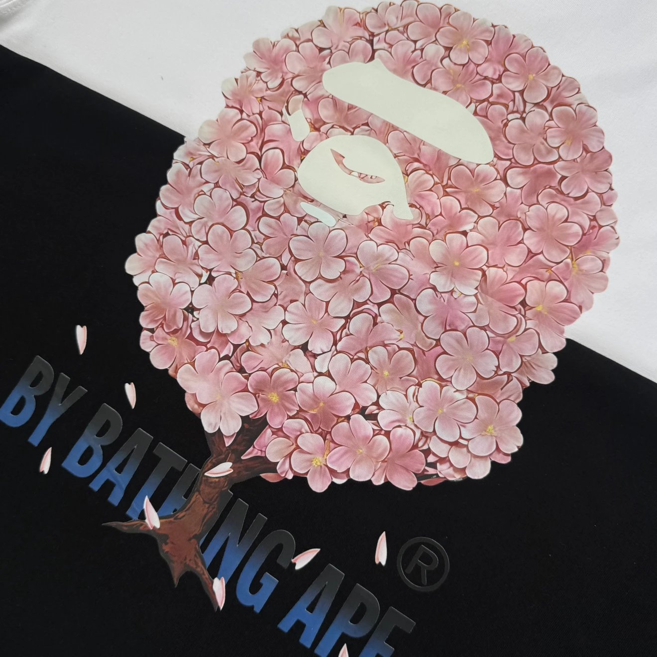 [BAPE] 베이프 사쿠라 티셔츠