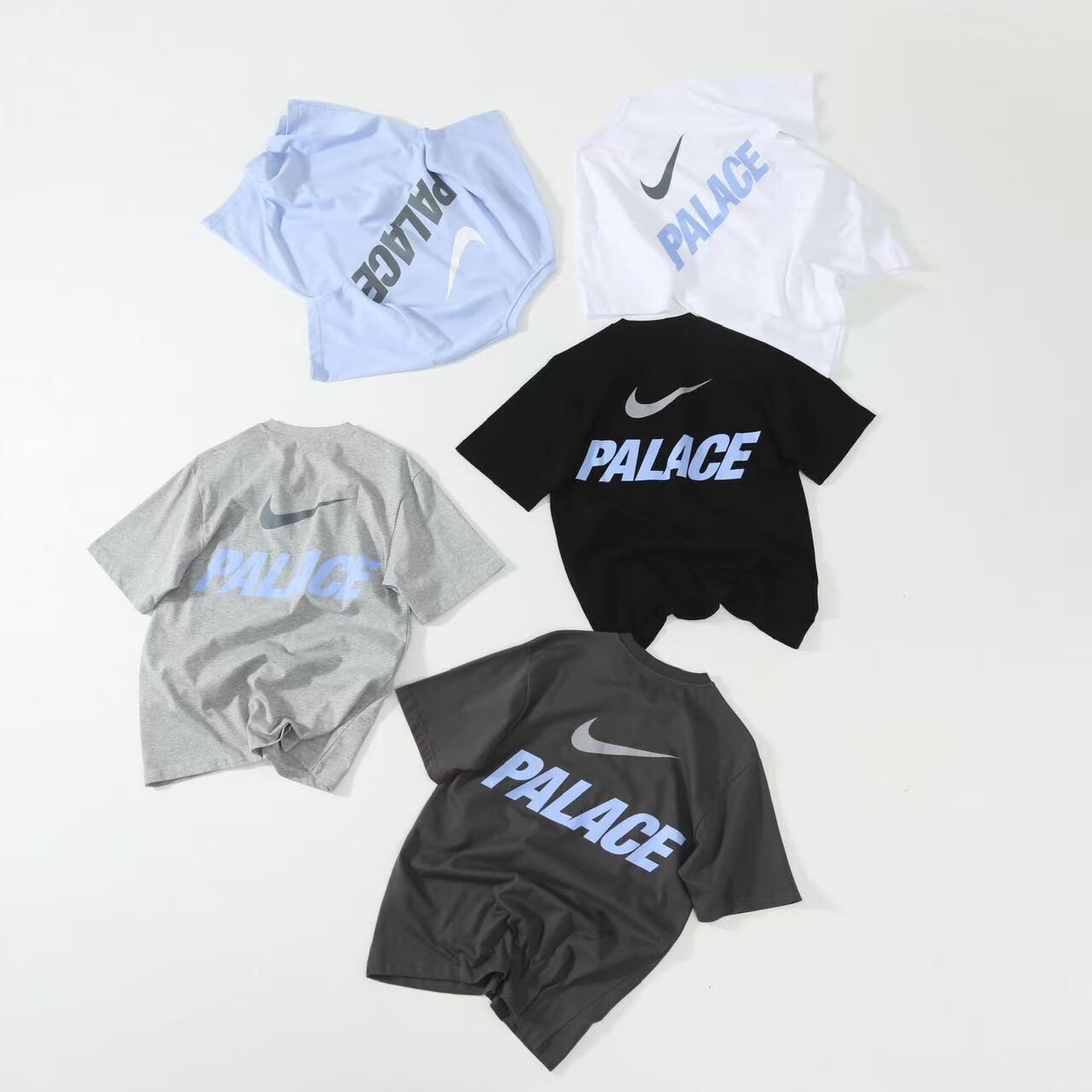 [Palace x Nike] 팔라스 x 나이키 폰트 스우시 티셔츠