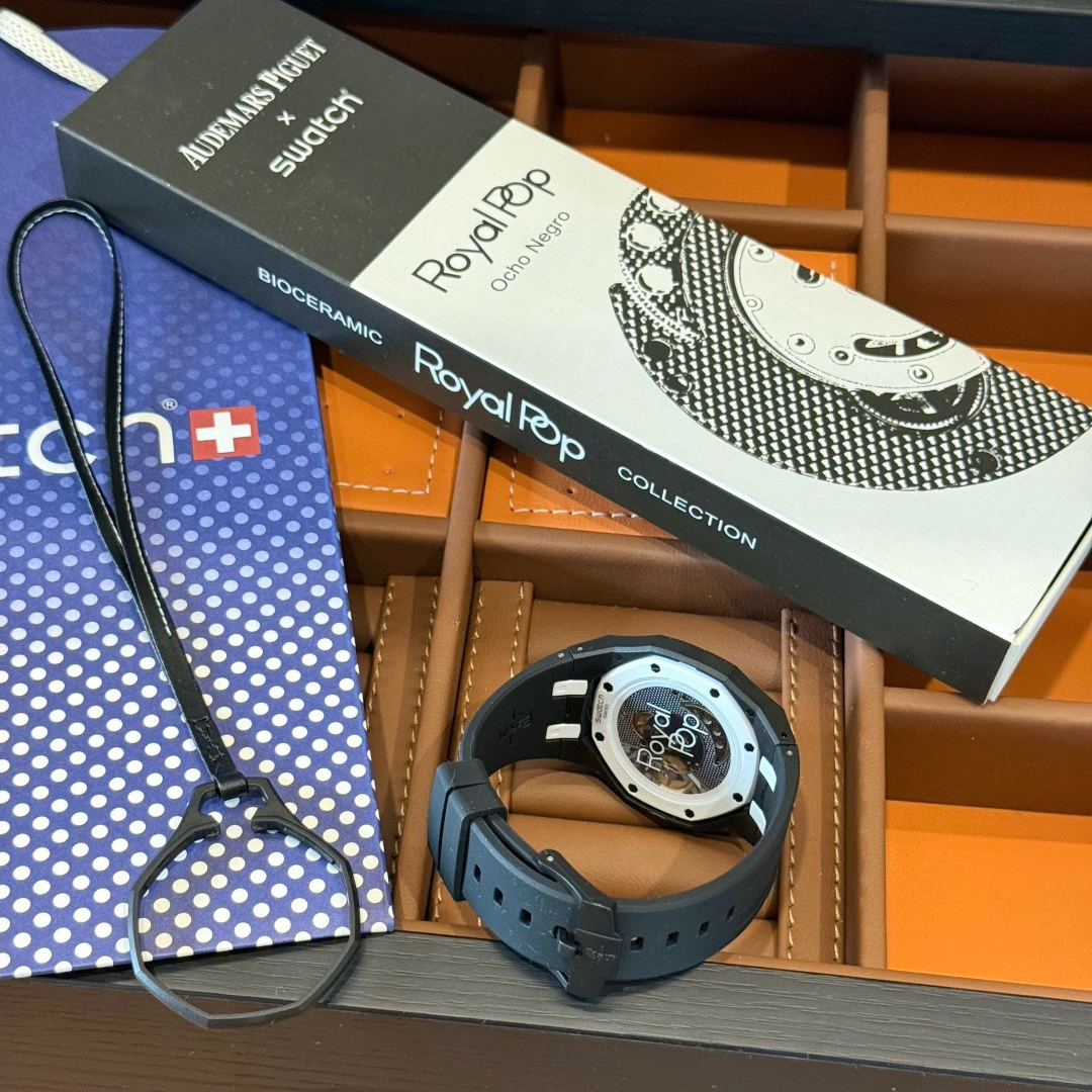 [Swatch x Audemars Piguet] 스와치 x 오데마 피게 바이오세라믹 로얄 팝 + 스트랩 포함