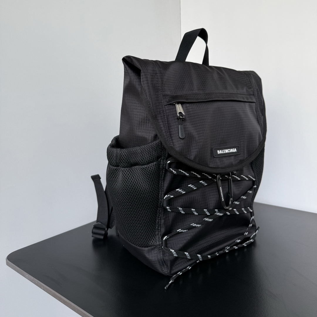[Balenciaga] 발렌시아가 패치로고 립스탑 백팩