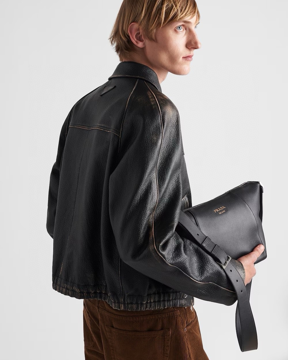 재킷 모델 착용 이미지-S27L12