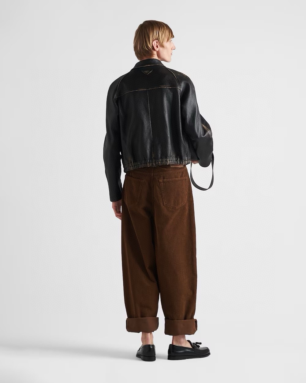 재킷 모델 착용 이미지-S27L13