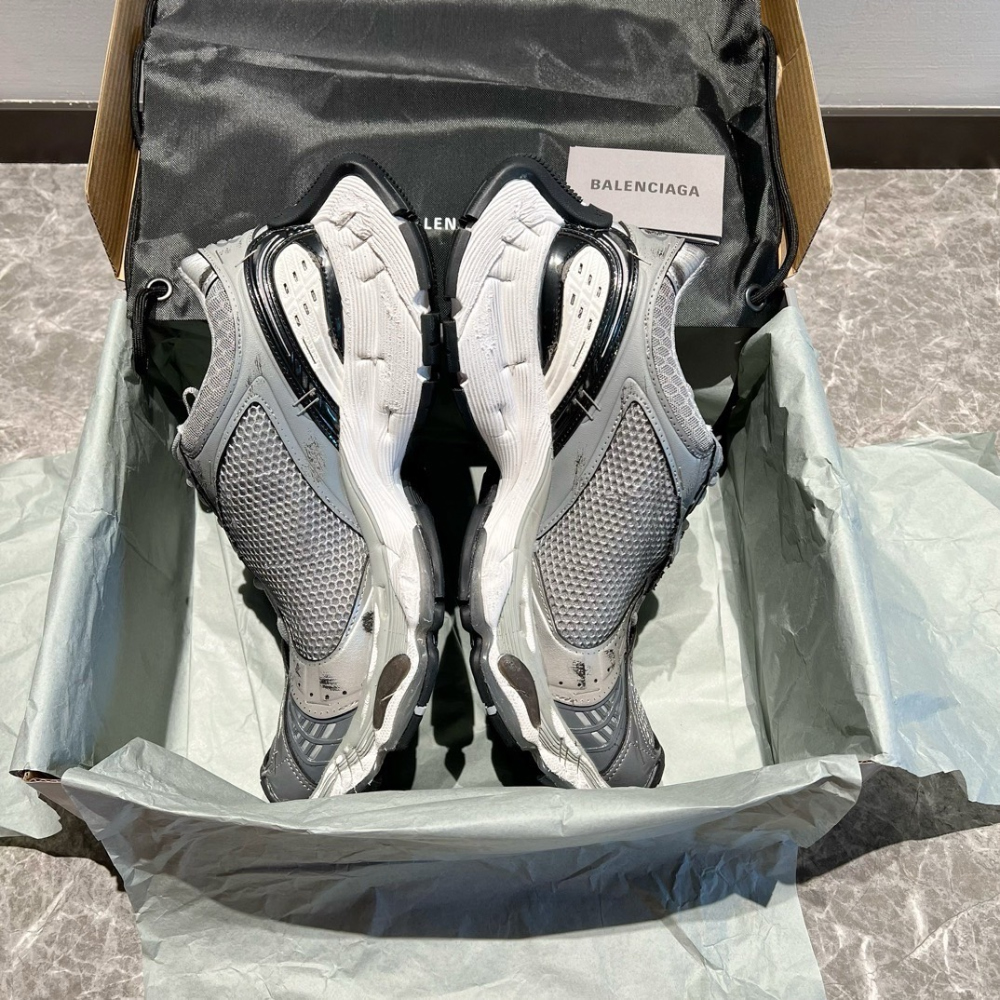 신발 화이트 색상 이미지-S39L8